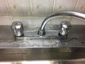 台所の蛇口の水漏れ